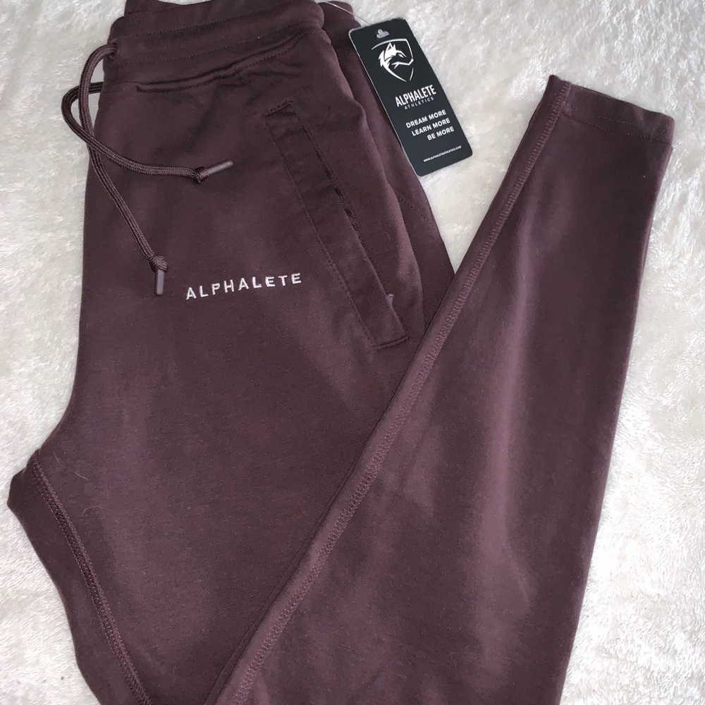 NWT Women’s Alphalete Joggers